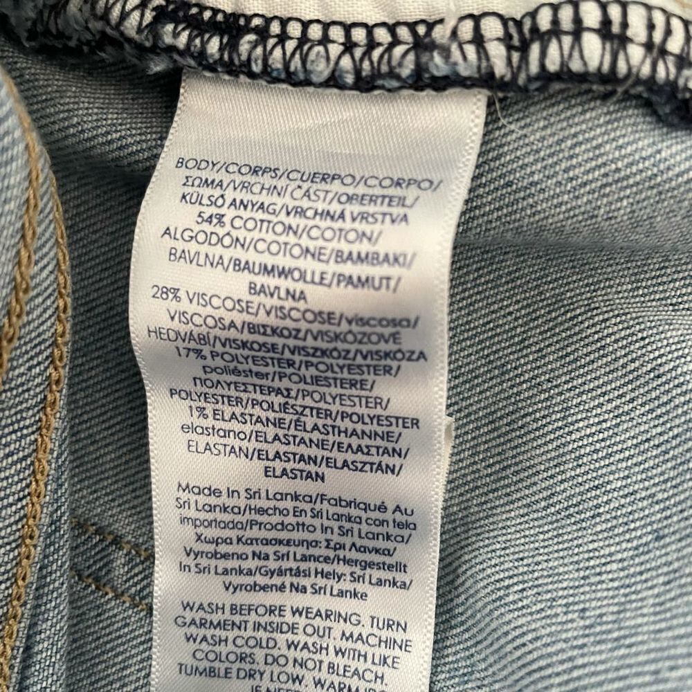 Chaps Capri Jean - 4 - Picture 4 of 4